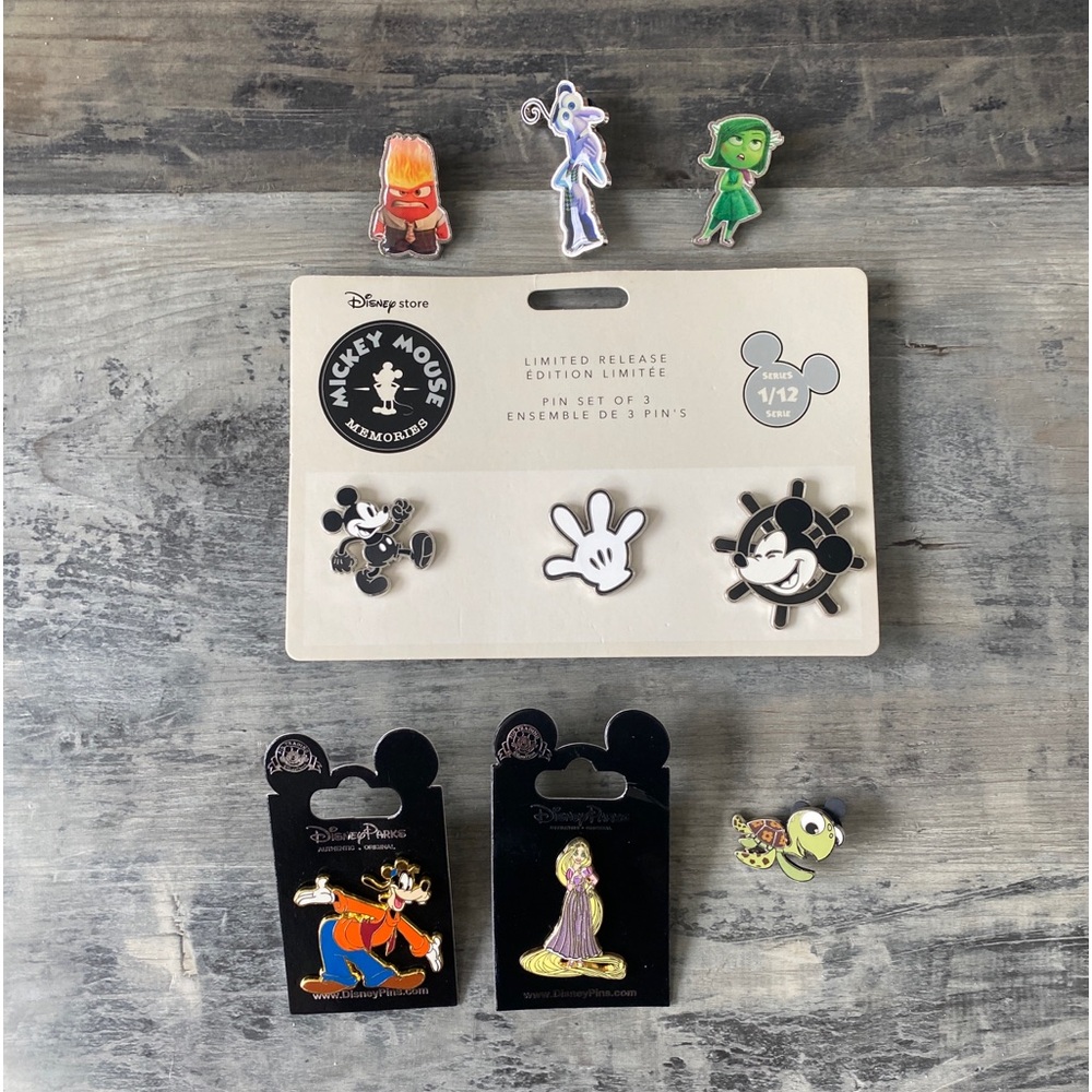 Disney Rare Pins Bundle